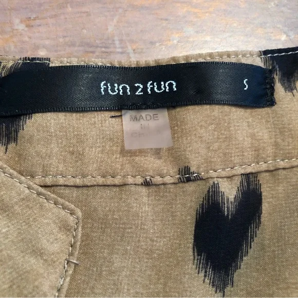 Fun 2 Fun Sheer Top - Picture 6 of 6